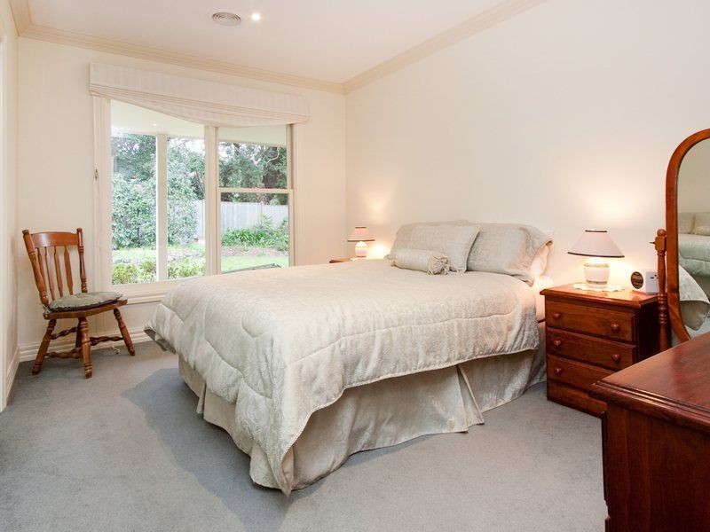 21 Charles Street, Mount Eliza VIC 3930