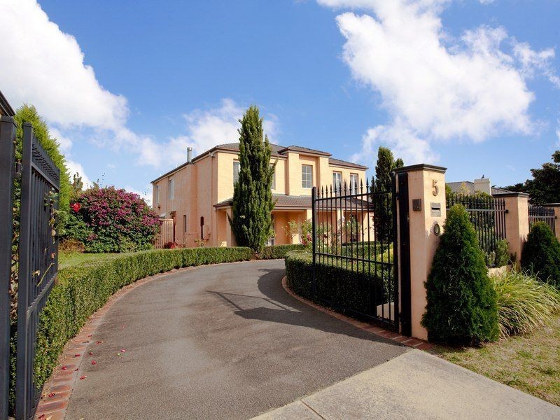 5 Williams Road, Mount Eliza VIC 3930
