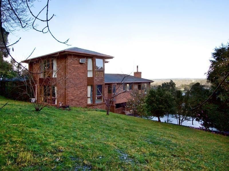 67 Two Bays Road, Mount Eliza VIC 3930