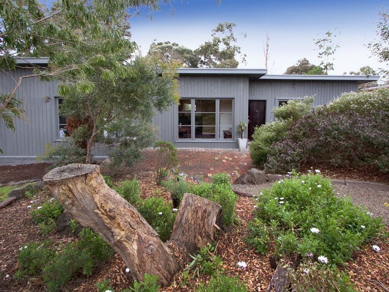 95 Koetong Parade, Mount Eliza VIC 3930