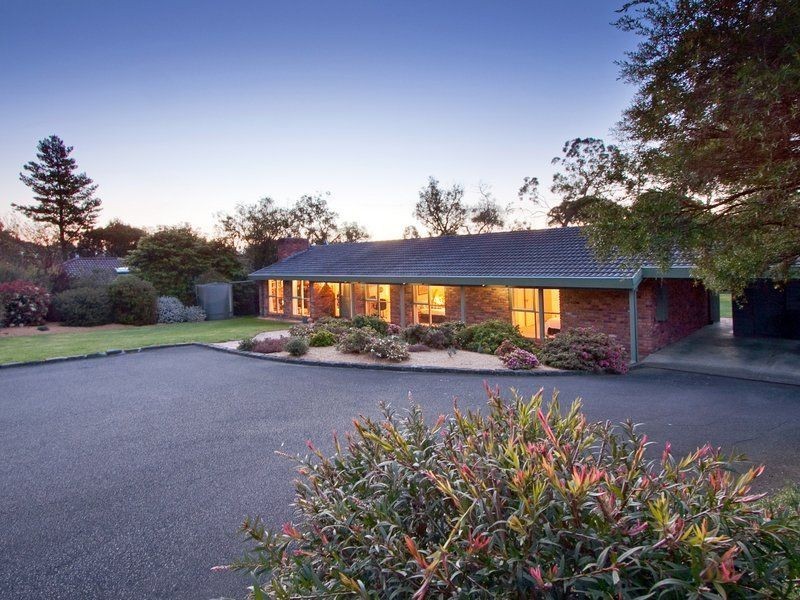 103 Winona Road, Mount Eliza VIC 3930