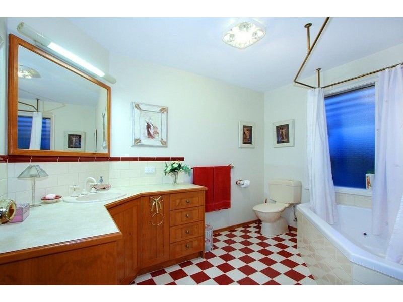 24 Kolora Crescent, Mount Eliza VIC 3930