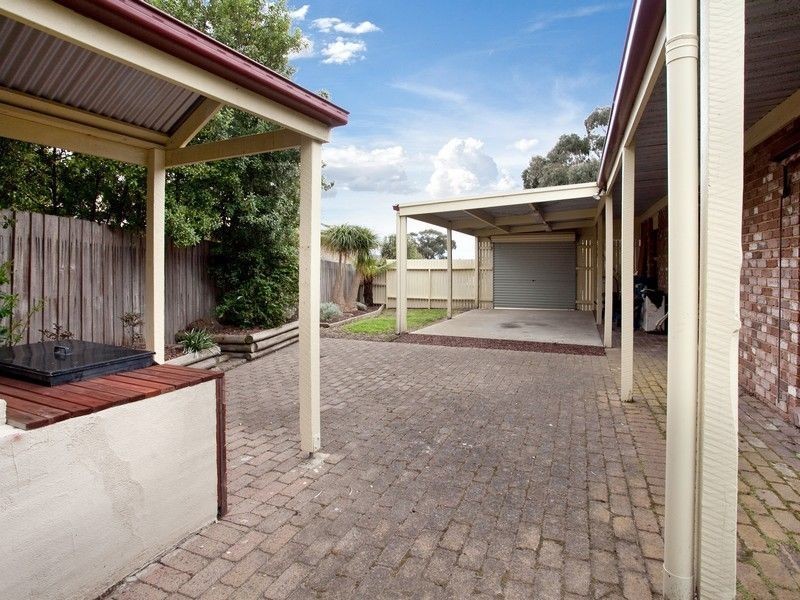 44 Dorothy Crescent, Mornington VIC 3931