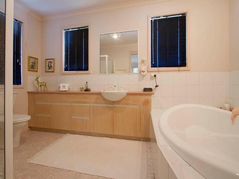 79 Autumn Crescent, Mount Eliza VIC 3930