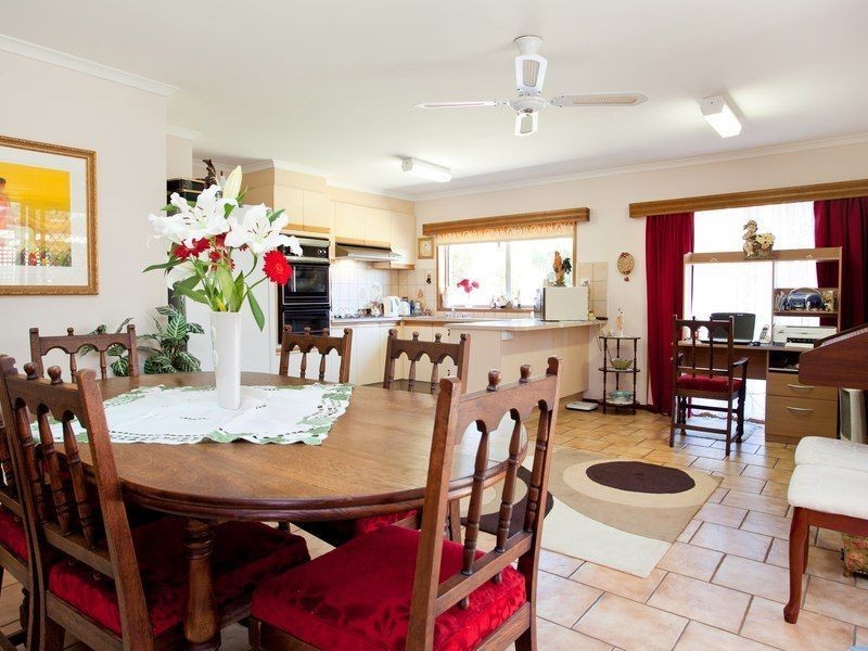 6 Ginnie Court, Mornington VIC 3931