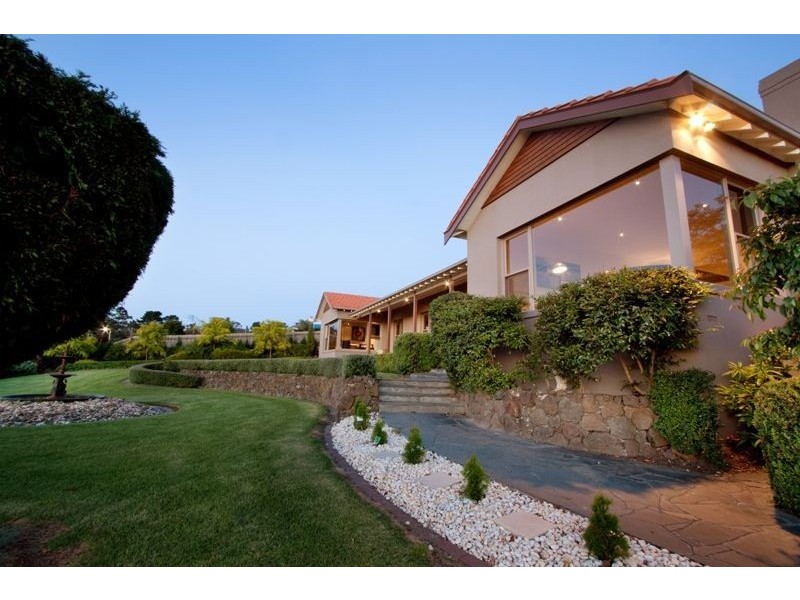11 Brulu Close, Mount Eliza VIC 3930