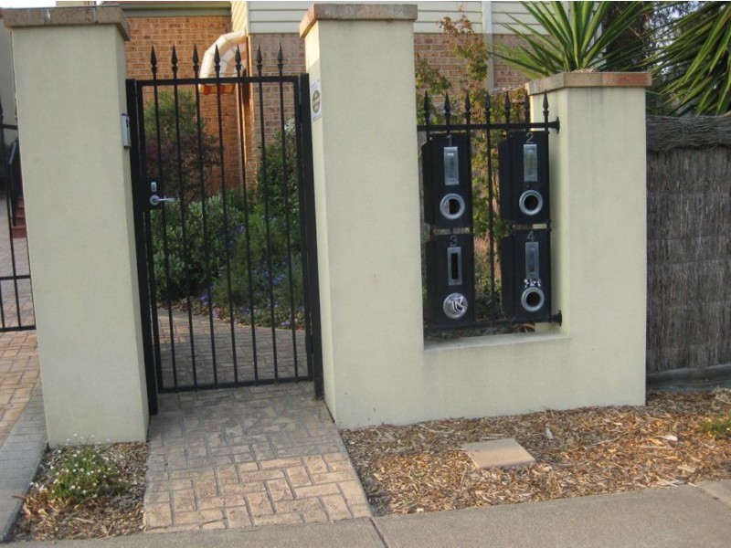 4/125 BARKLY STREET, Mornington VIC 3931