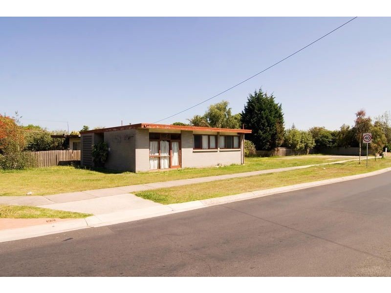 205 Beach Street, Frankston VIC 3199