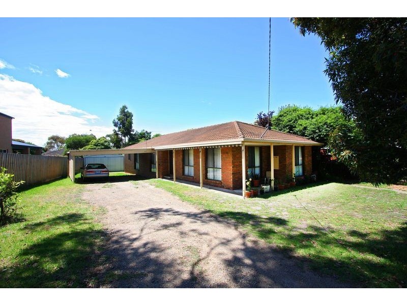 11 Bentons Road, Mornington VIC 3931