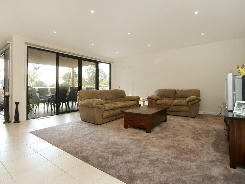 27 Barmah Street, Mount Eliza VIC 3930