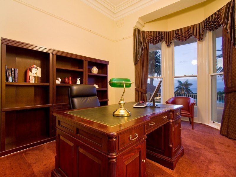 7 Watts Parade, Mount Eliza VIC 3930