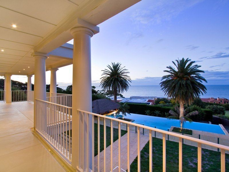 7 Watts Parade, Mount Eliza VIC 3930