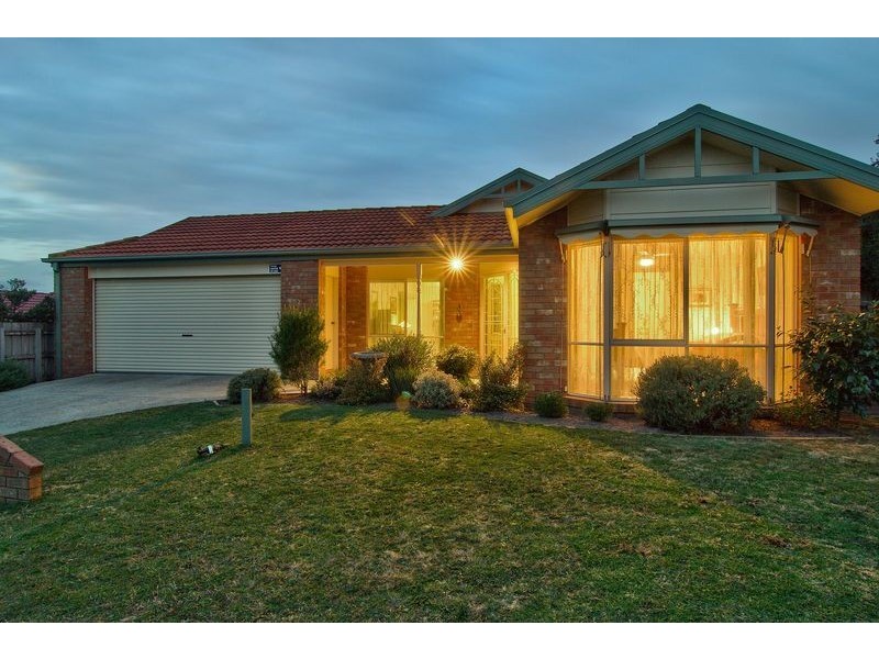 19 Hutchins Park Close, Mornington VIC 3931