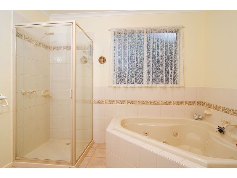 19 Hutchins Park Close, Mornington VIC 3931