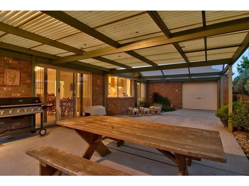 19 Hutchins Park Close, Mornington VIC 3931