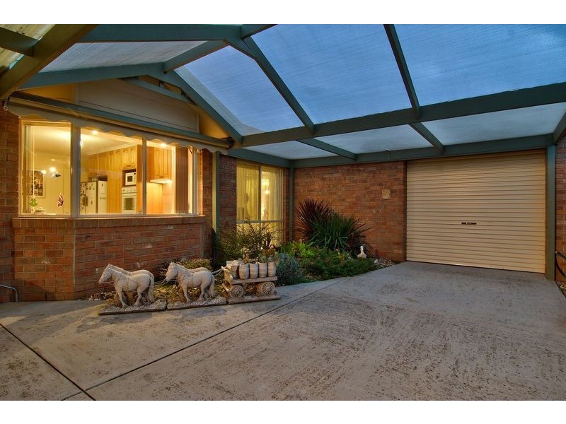 19 Hutchins Park Close, Mornington VIC 3931