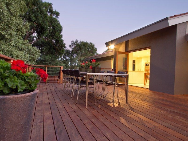 16 Ocean Grove, Mount Eliza VIC 3930