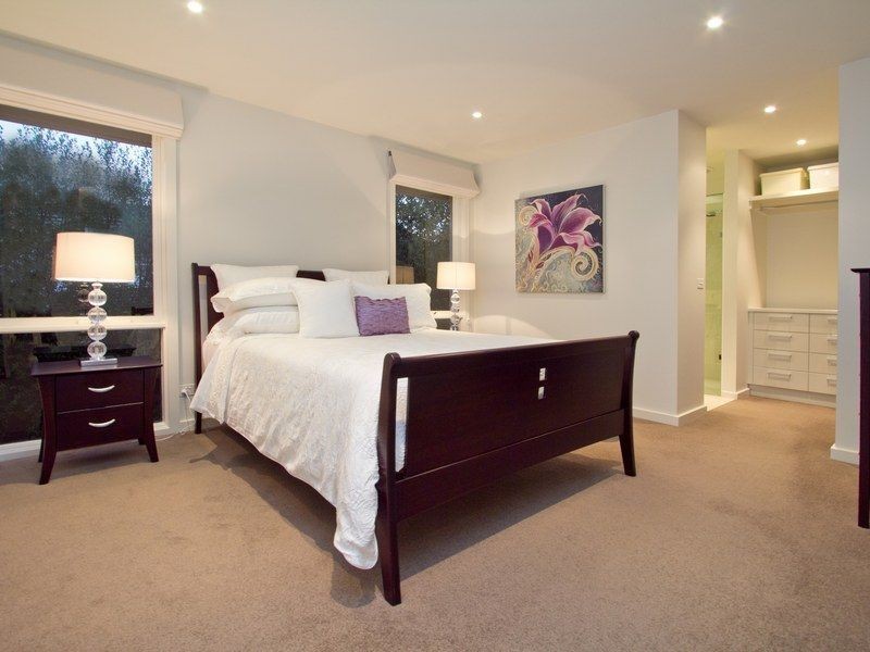 16 Ocean Grove, Mount Eliza VIC 3930
