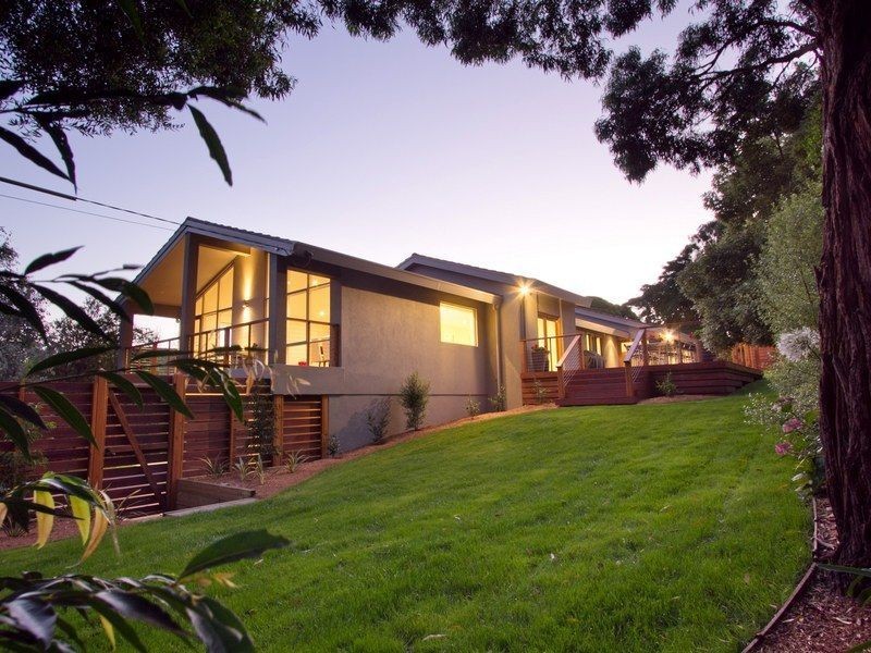 16 Ocean Grove, Mount Eliza VIC 3930
