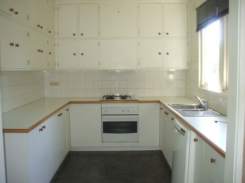 28 Roehampton Crescent, Mount Eliza VIC 3930