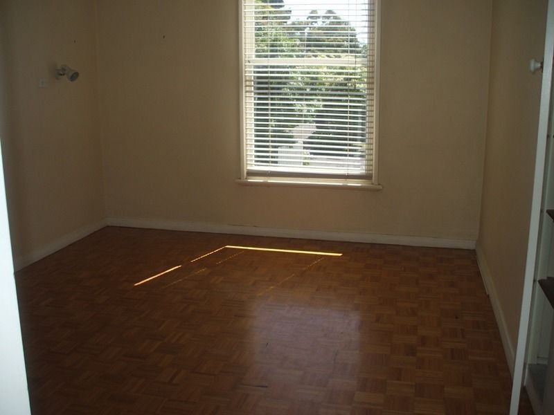 28 Roehampton Crescent, Mount Eliza VIC 3930