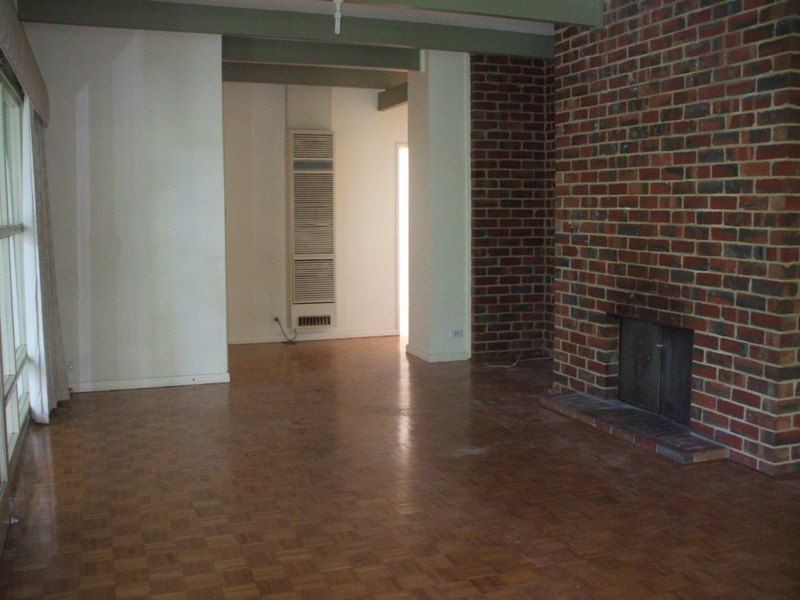 28 Roehampton Crescent, Mount Eliza VIC 3930
