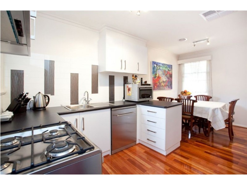 1/165 Mt Eliza Way, Mount Eliza VIC 3930