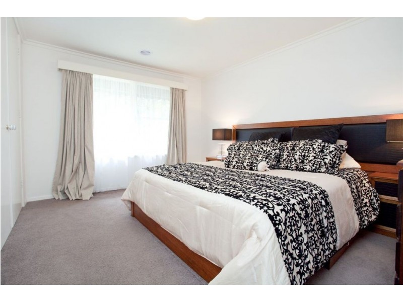 1/165 Mt Eliza Way, Mount Eliza VIC 3930