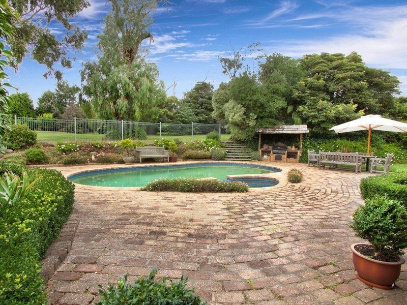 34 Bellbird Road, Mount Eliza VIC 3930