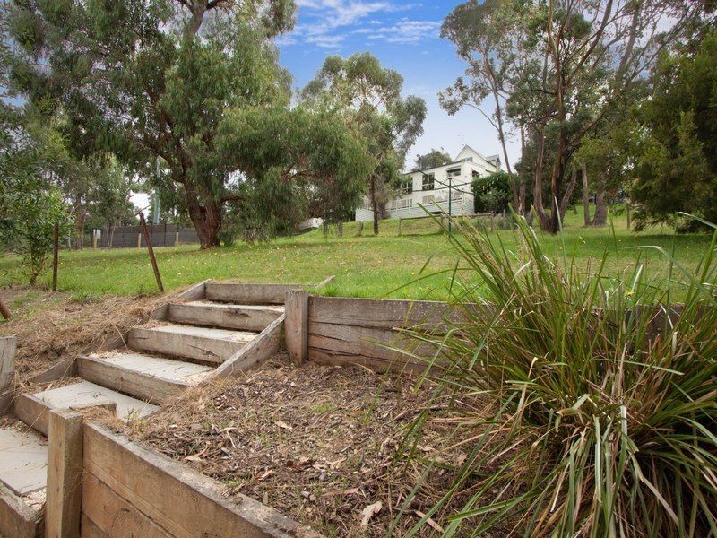 1 Claremont Street, Mount Eliza VIC 3930