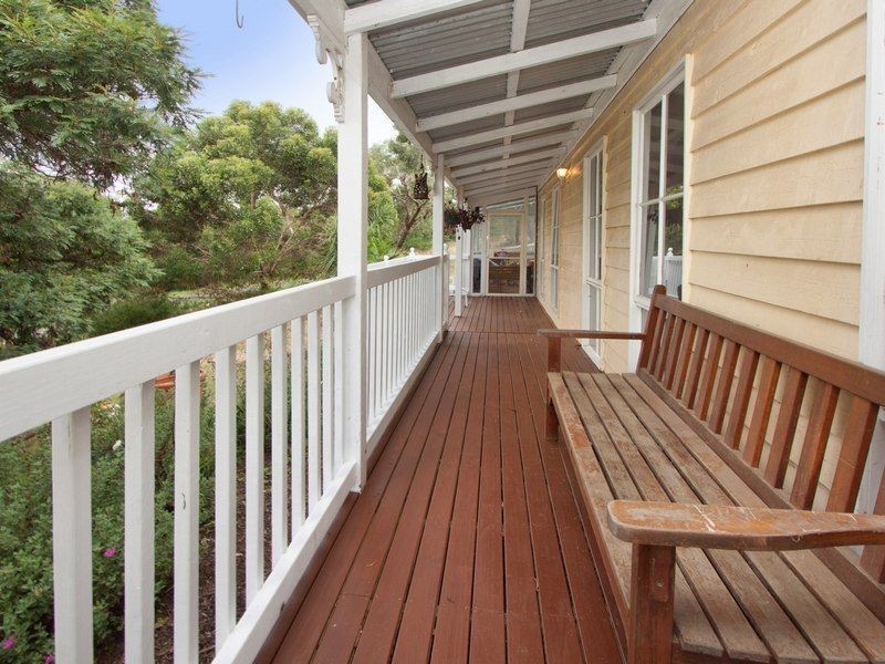 1 Claremont Street, Mount Eliza VIC 3930