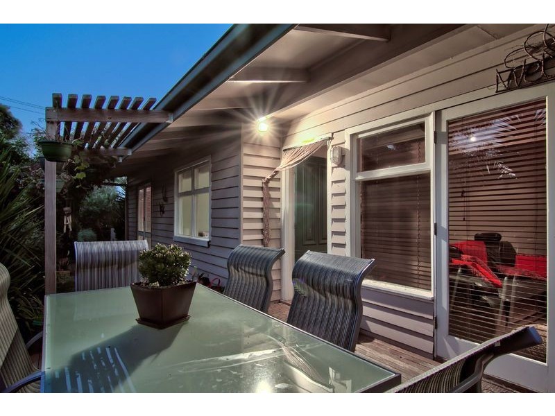 14 Moomba Street, Mornington VIC 3931