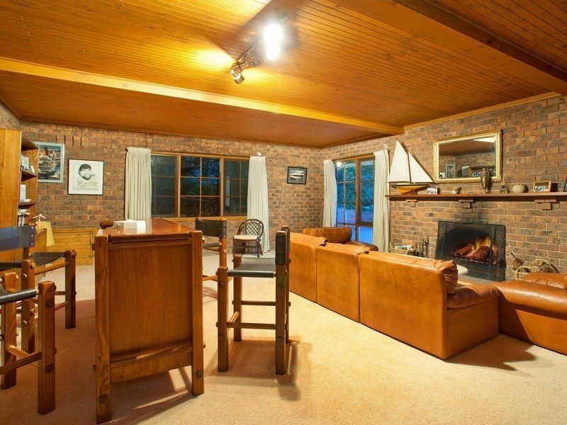 11 Brighton Crescent, Mount Eliza VIC 3930