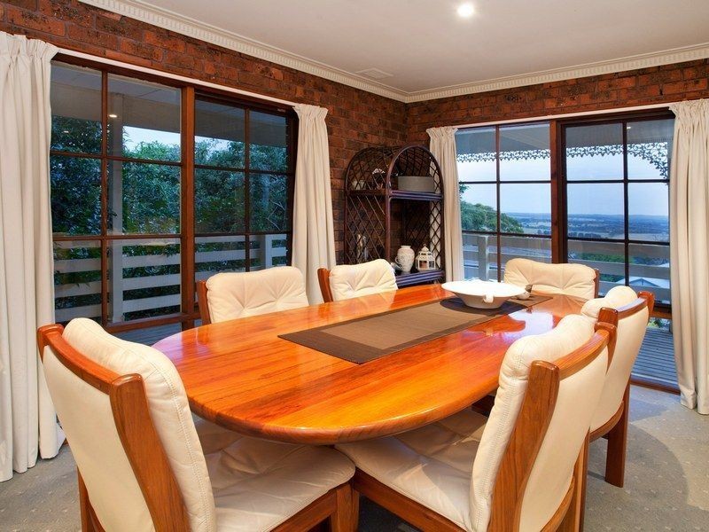 11 Brighton Crescent, Mount Eliza VIC 3930