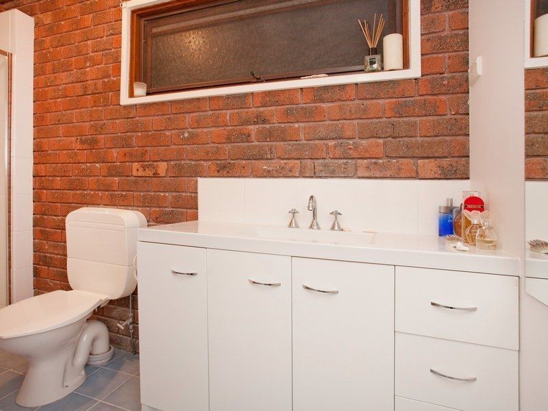 11 Brighton Crescent, Mount Eliza VIC 3930