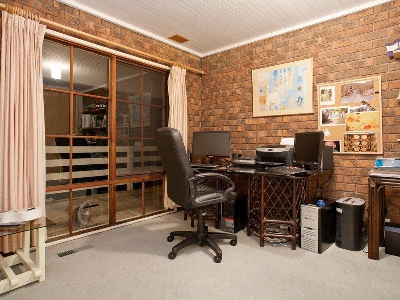 11 Brighton Crescent, Mount Eliza VIC 3930