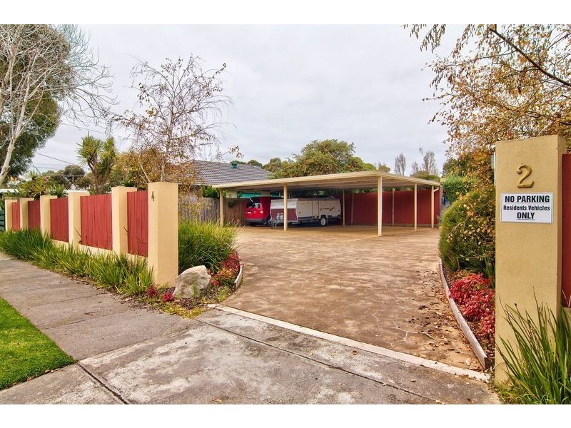 1/2 Radley Street, Mornington VIC 3931