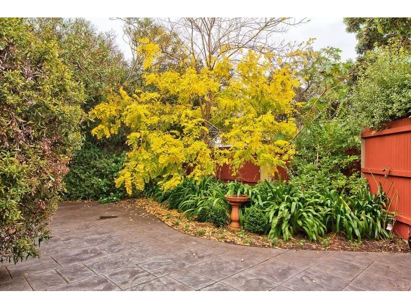 1/2 Radley Street, Mornington VIC 3931