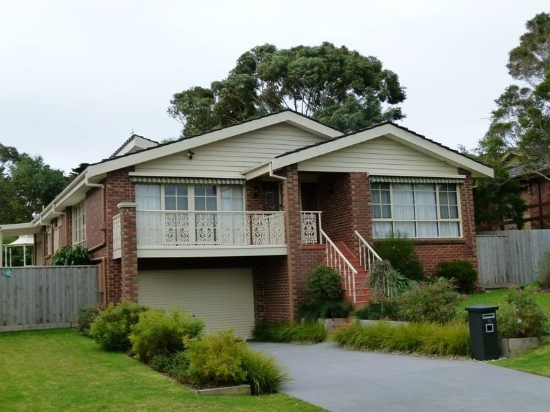 13 Rutland Avenue, Mount Eliza VIC 3930