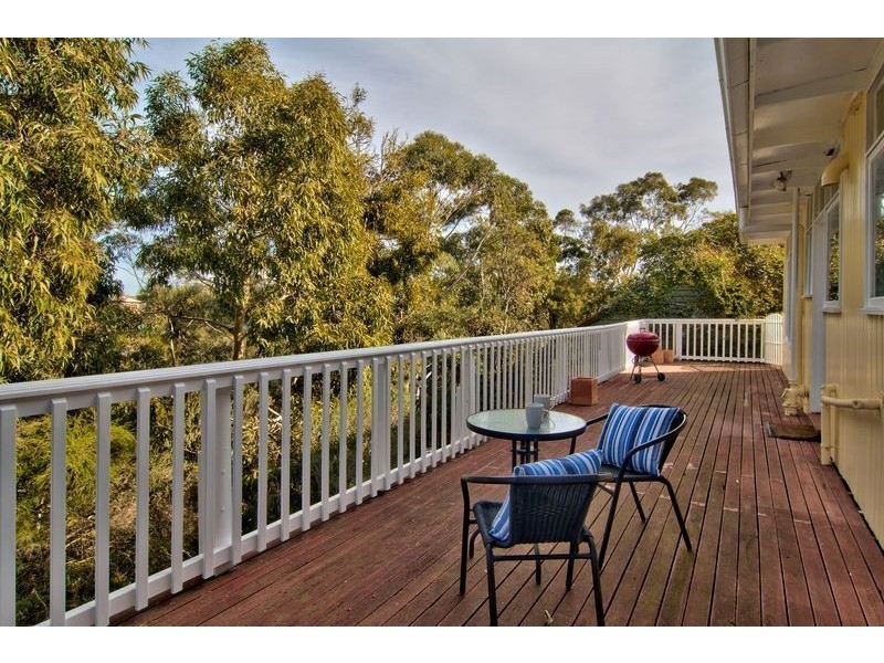 5 Rendlesham Avenue, Mount Eliza VIC 3930