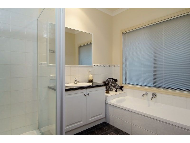 27 Coney Hurst Crescent, Mornington VIC 3931