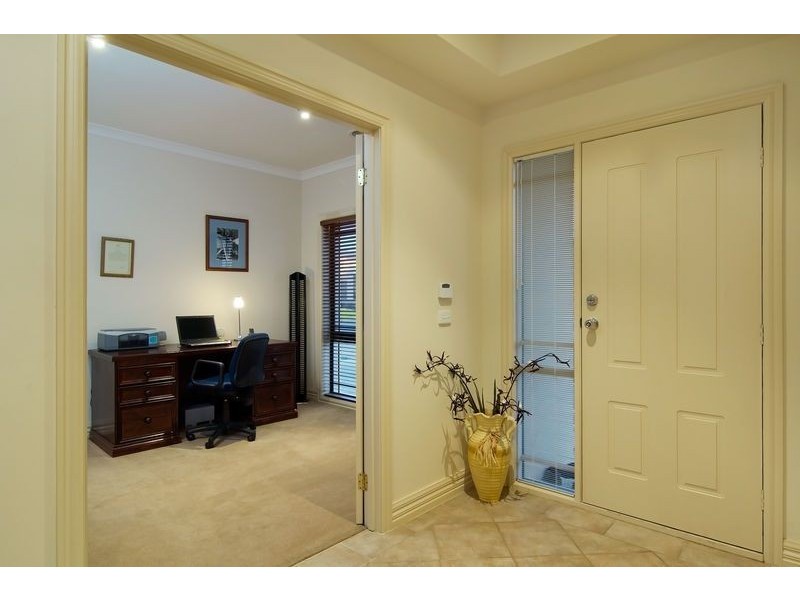 27 Coney Hurst Crescent, Mornington VIC 3931