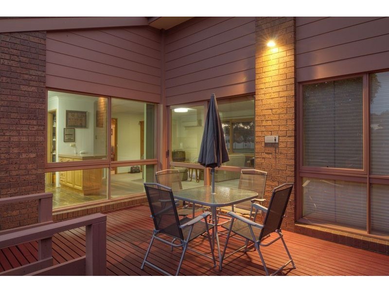 1 Riviera Close, Mount Eliza VIC 3930