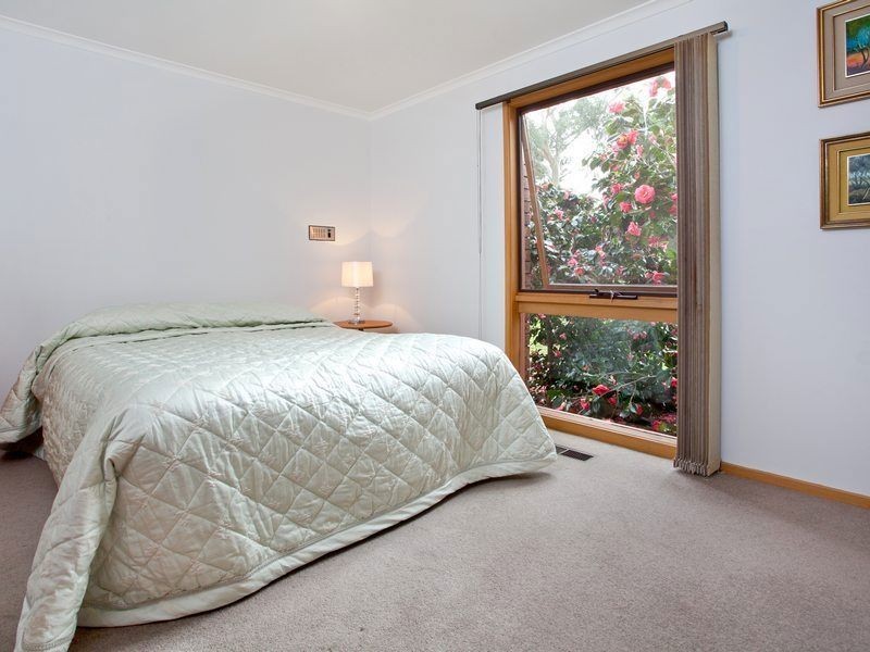 1 Riviera Close, Mount Eliza VIC 3930