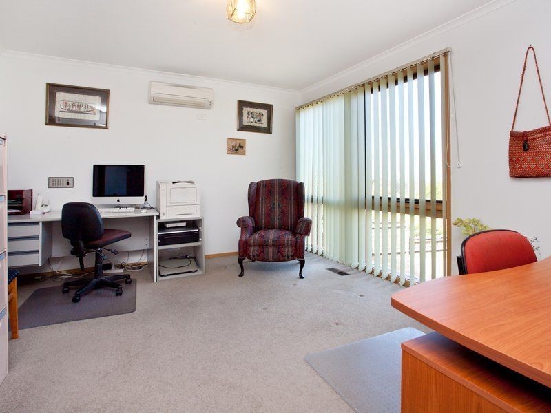 1 Riviera Close, Mount Eliza VIC 3930