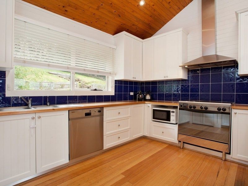 37 Two Bays Rd, Mount Eliza VIC 3930
