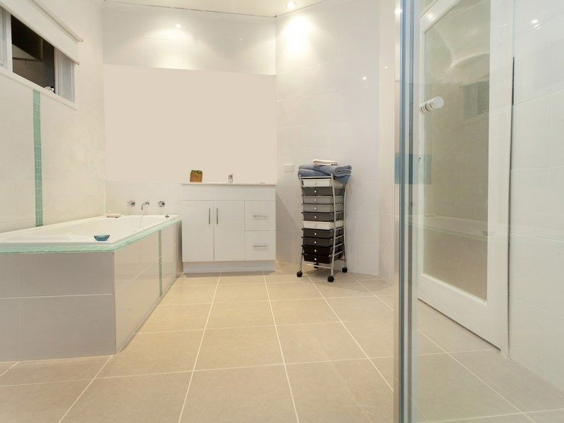 141 Wooralla Dve, Mount Eliza VIC 3930