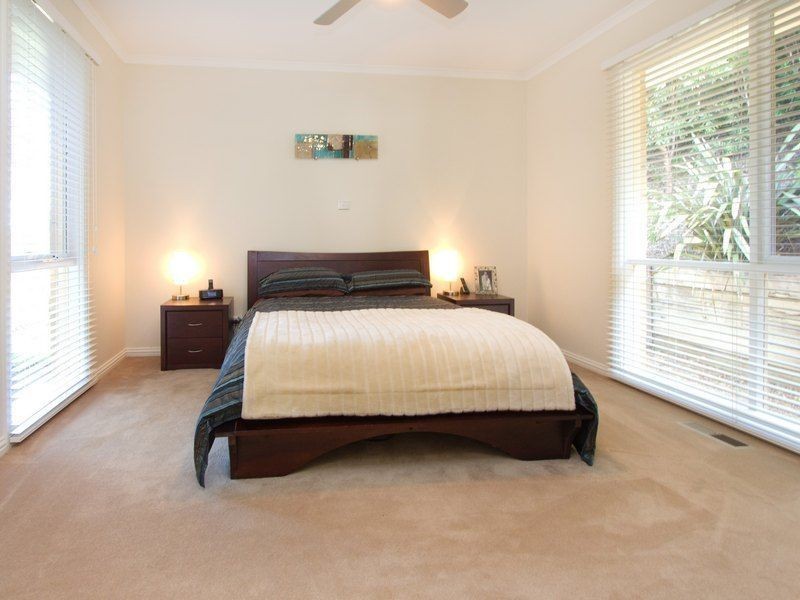 38 Eumeralla Grove, Mount Eliza VIC 3930
