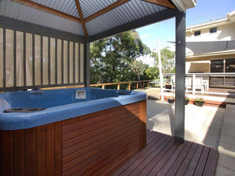 38 Eumeralla Grove, Mount Eliza VIC 3930