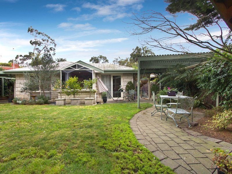 57 Eliza Drive, Mount Eliza VIC 3930